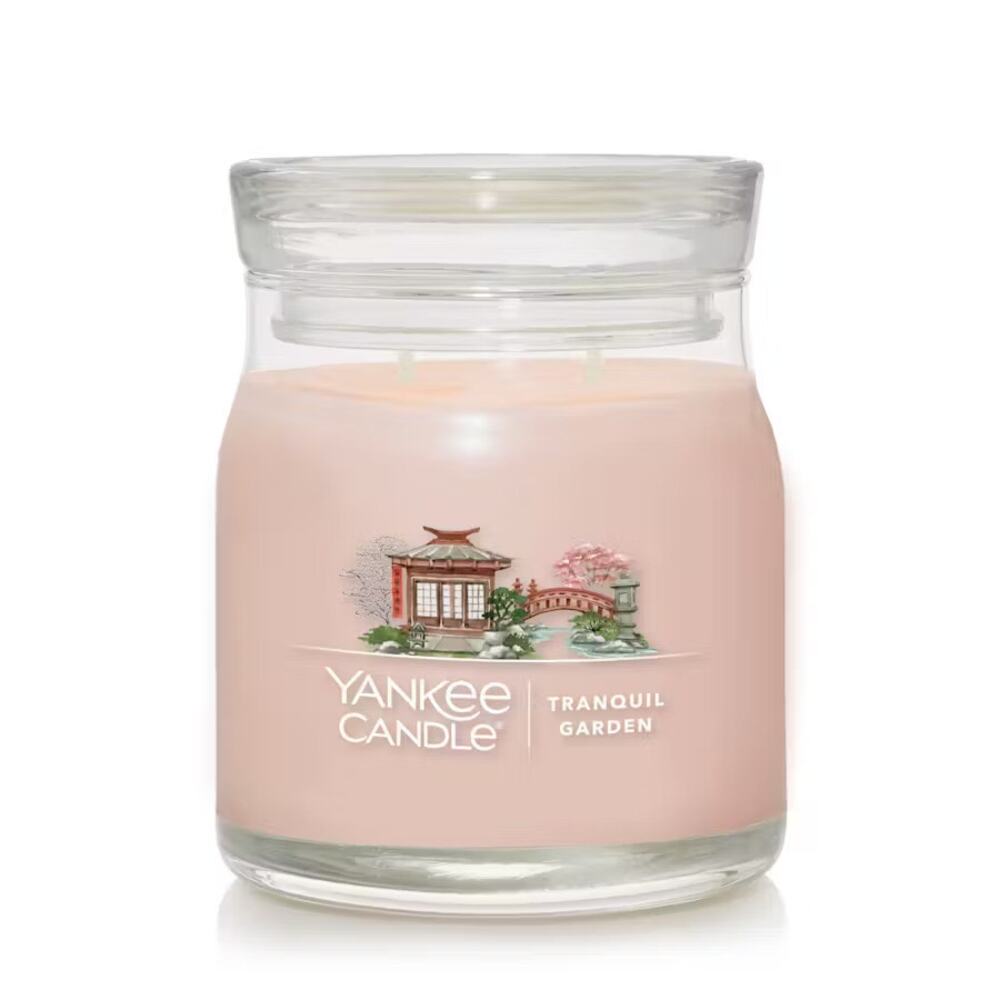 NWT Yankee Candle Floral Tranquil Garden Peaceful 13oz Candle Two Wicks